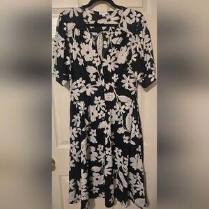Floral Black and White‎ Dress
